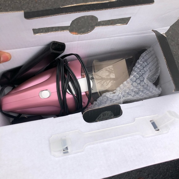 Bebe car vacuum. - Picture 2 of 2